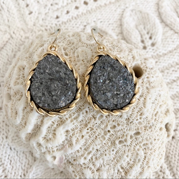 3/$15 Stunning Charcoal Tear-Drop Druzy Earrings - Picture 2 of 5